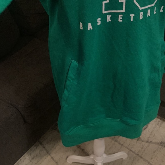 Celtics pullover - Picture 6 of 9